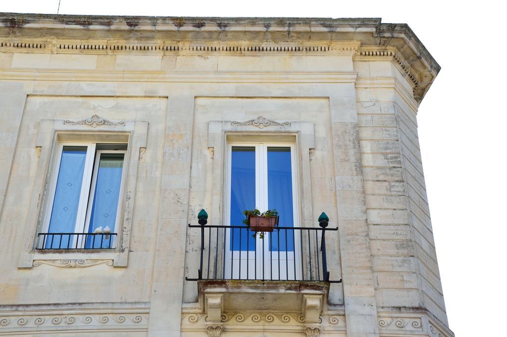 La Casa Di Alessio Panzió Lecce Kültér fotó