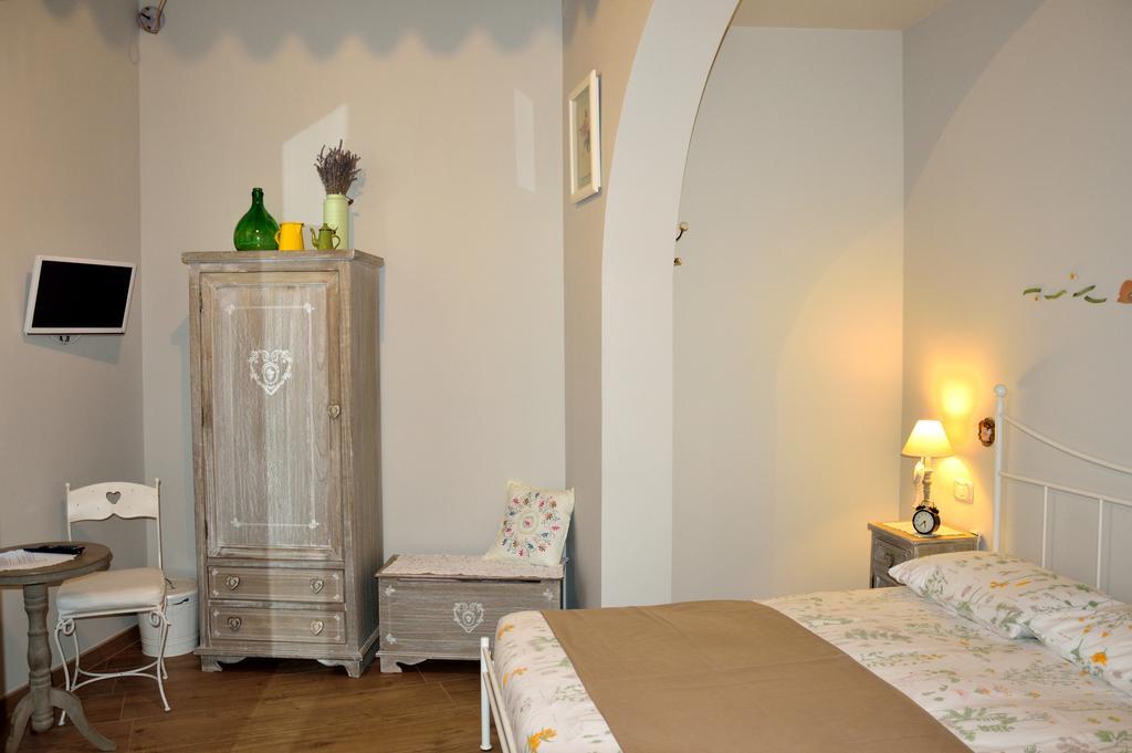La Casa Di Alessio Panzió Lecce Kültér fotó