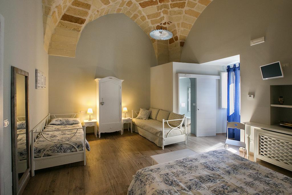 La Casa Di Alessio Panzió Lecce Szoba fotó