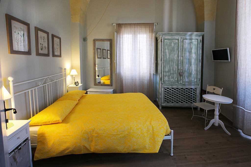 La Casa Di Alessio Panzió Lecce Szoba fotó